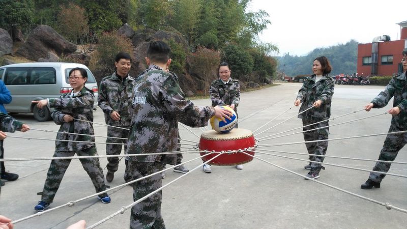 拓展训练活动-001.JPG