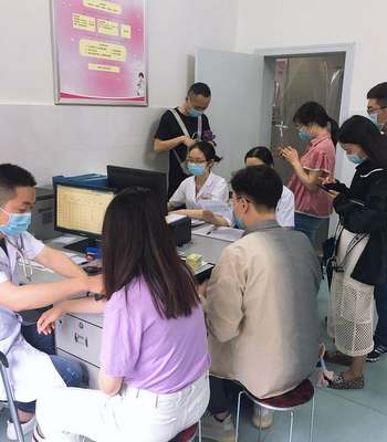 宜都妇幼“520”婚检.jpg