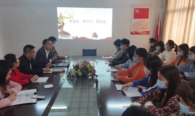 市妇幼保健院召开“5.4”青年节座谈会.jpg